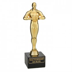 Кубок на черном камне Оскар "Настоящий мужик"